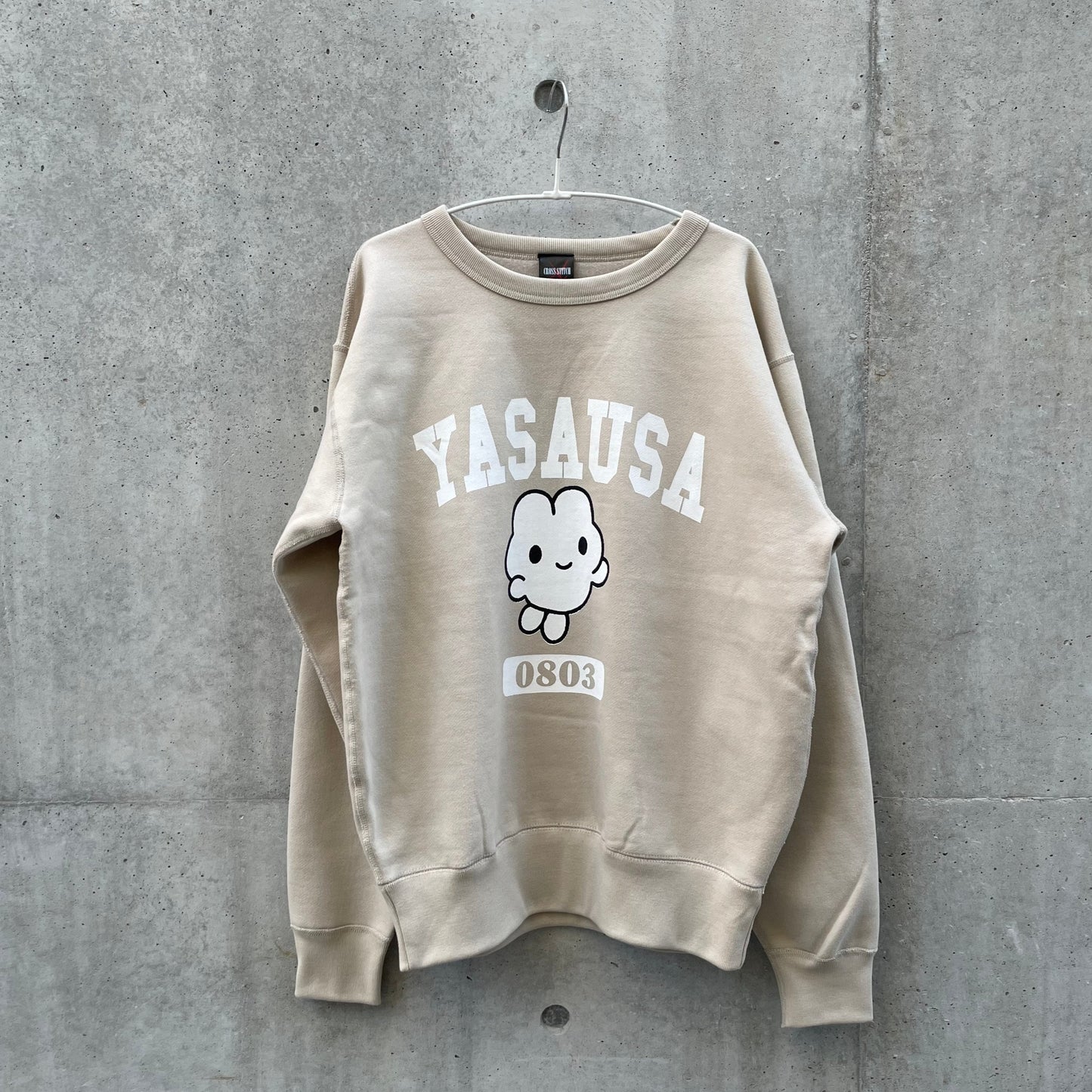 [Reservation order production] Yasusa -chan's college sweatshirt